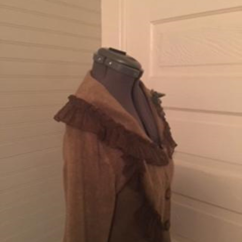 Hopeless Romatic Victorian Trading Co. cardigan - Picture 4 of 7